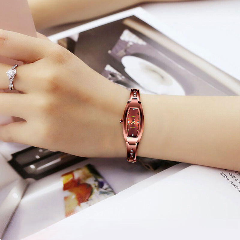 Orologio da donna in acciaio impermeabile