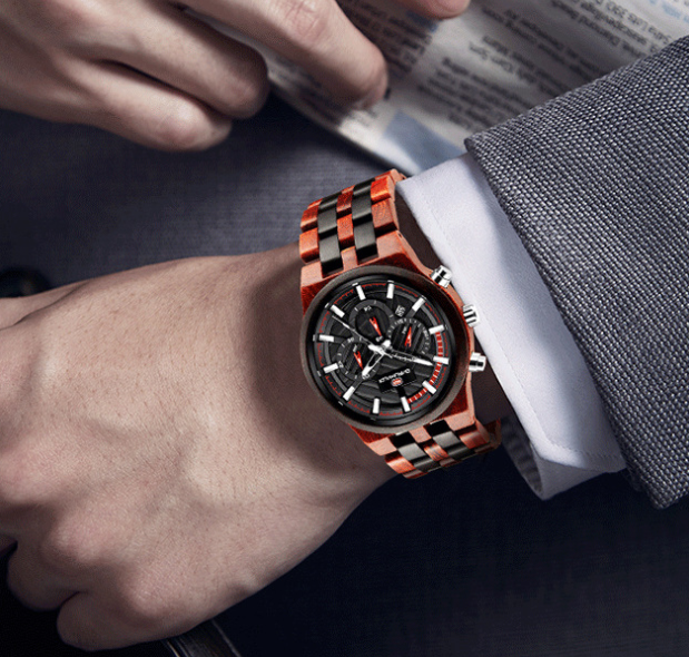 Orologio in legno al quarzo grande