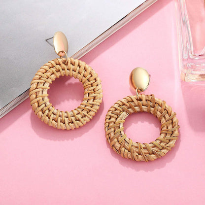 Orecchini rattan intrecciati con metallo