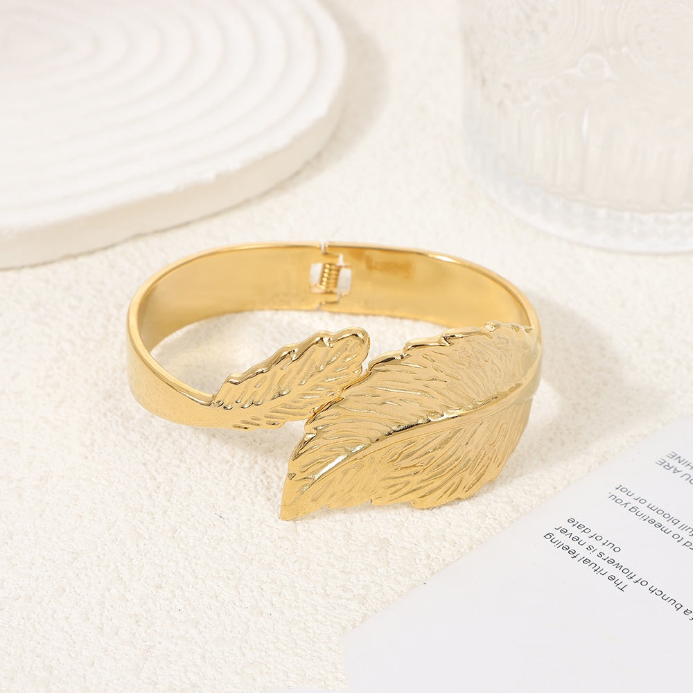 Bracciale foglia titanio
