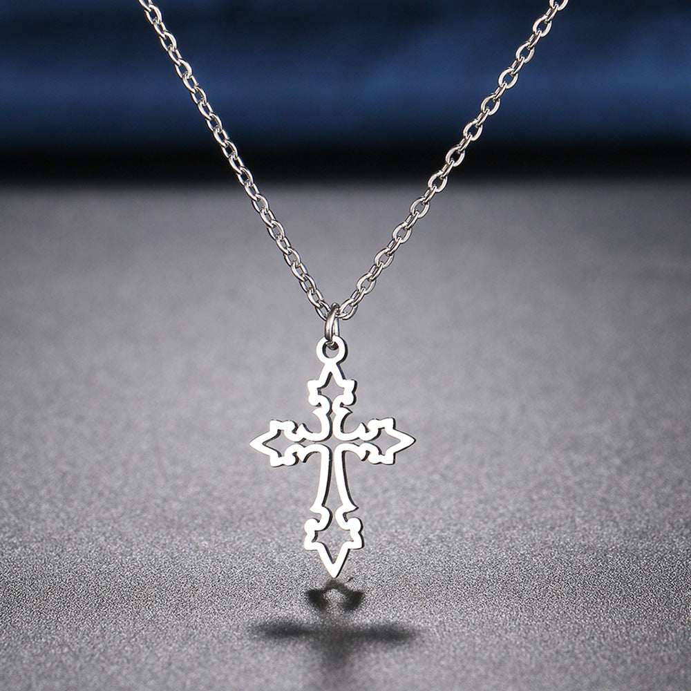 Collana croce gotica retrò