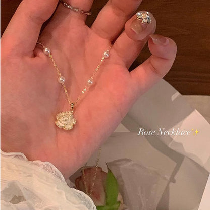 Collana di perle minimal