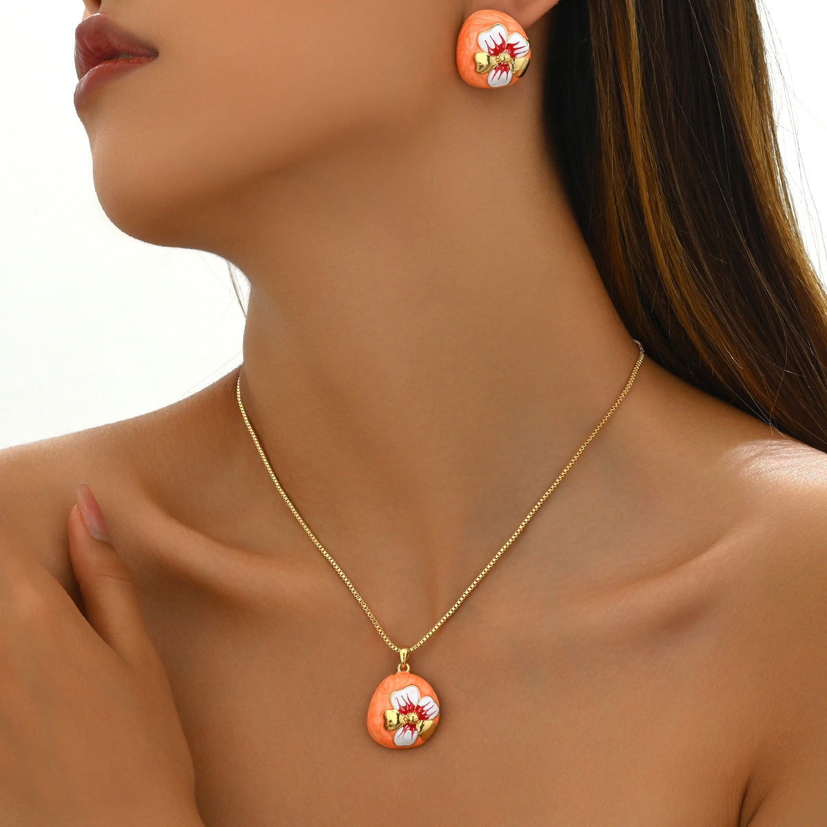 Collana e orecchini fiore