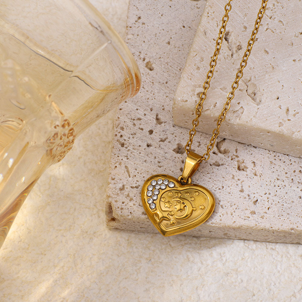 Collana cuore strass intarsiato