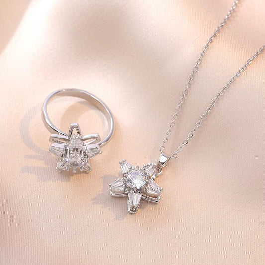 Collana fiore con zircone
