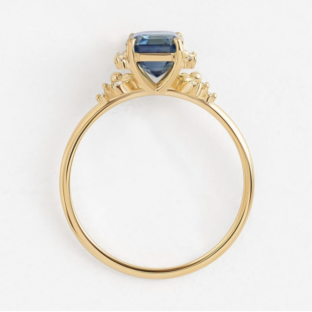 Anello zircone blu scuro