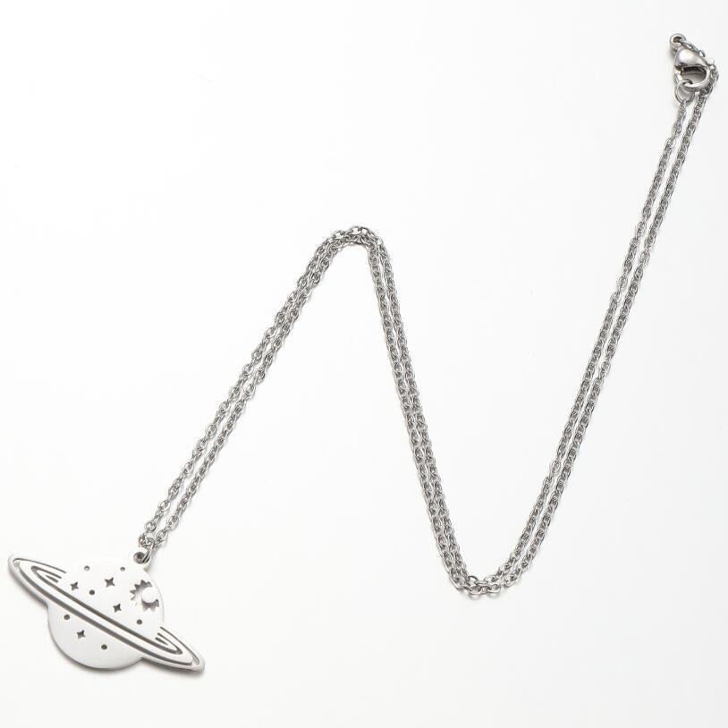 Collana stella e luna traforata