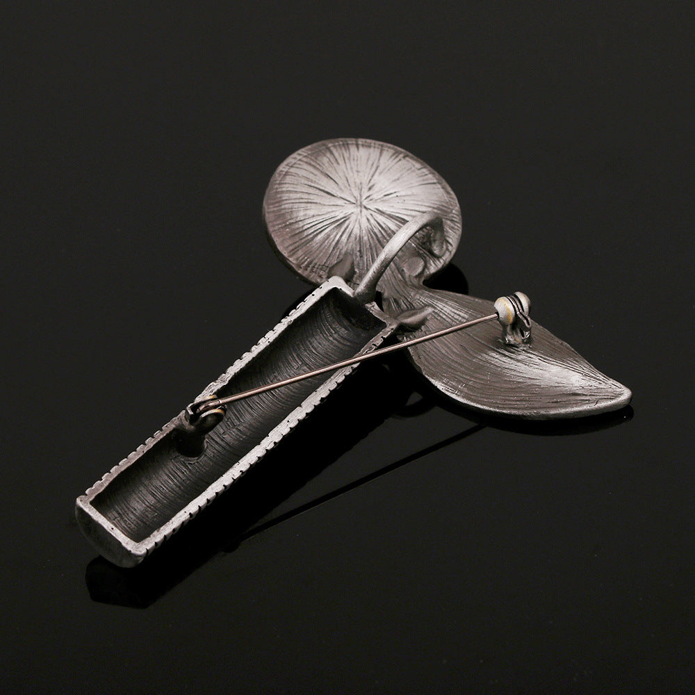 Spilla foglia perla