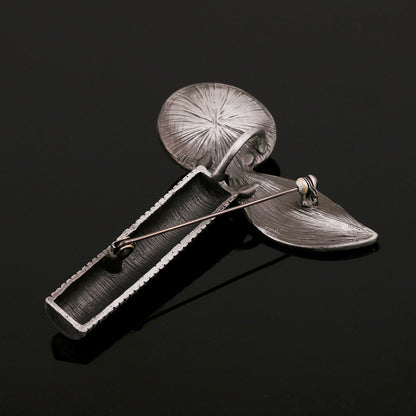 Spilla foglia perla