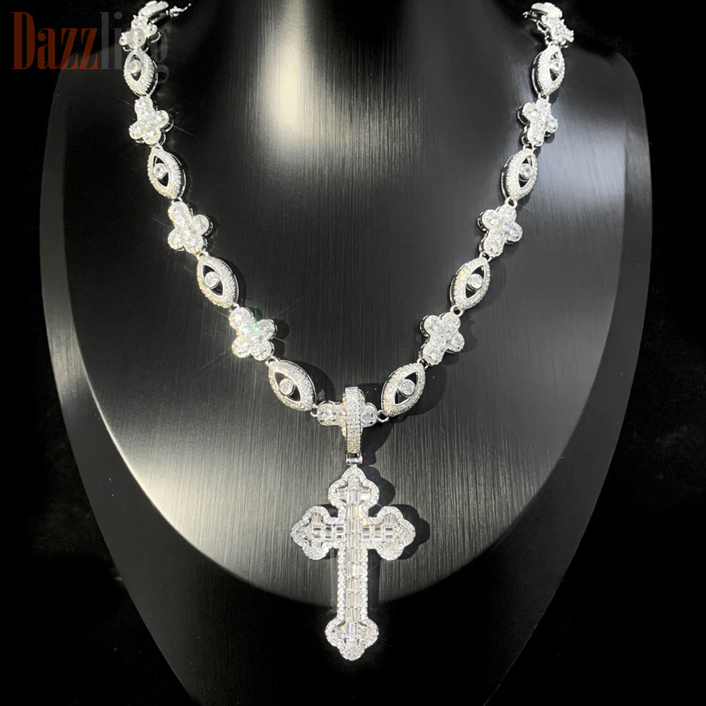 Set collana con croce e occhio