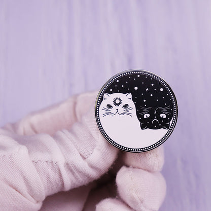Spilla yin-yang gatto