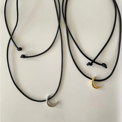 Collana luna in pelle