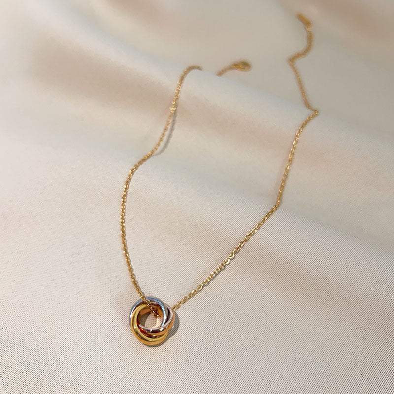 Collana tre anelli tricolore