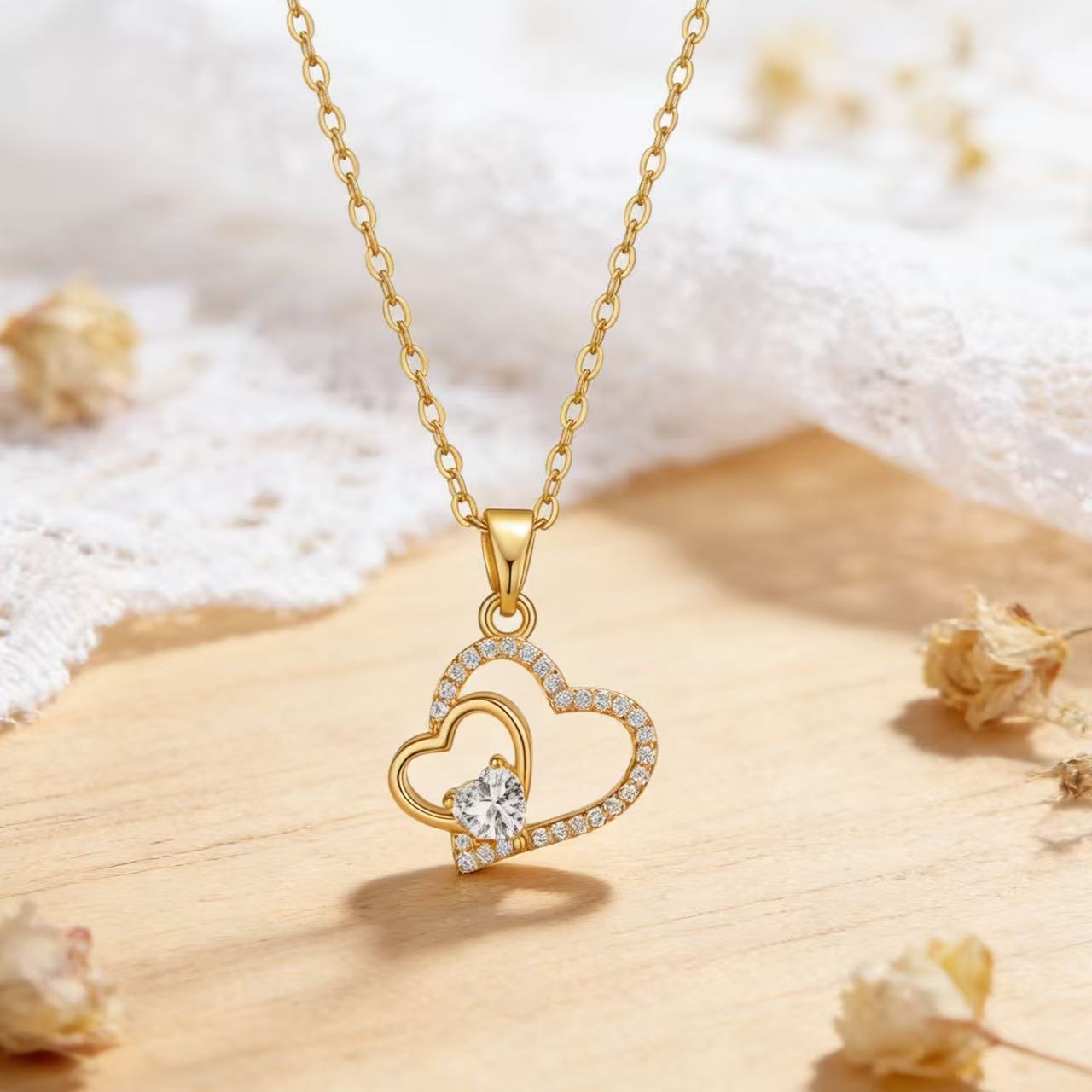 Collana cuore in zircone
