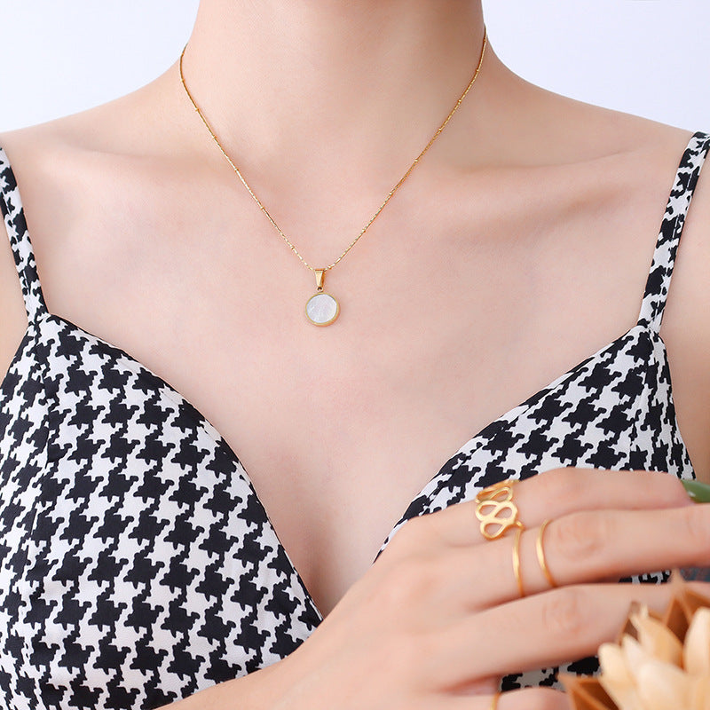 Collana Conchiglia Quadrata Bianca