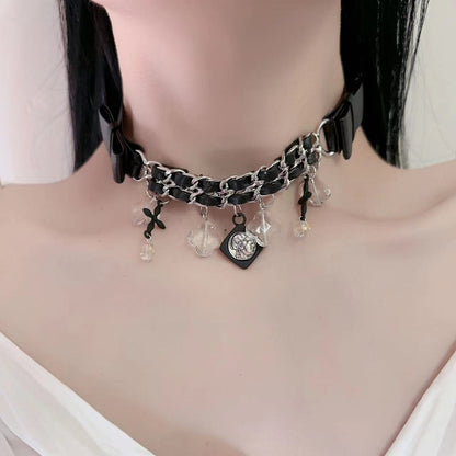 Collana croce pelle intrecciata