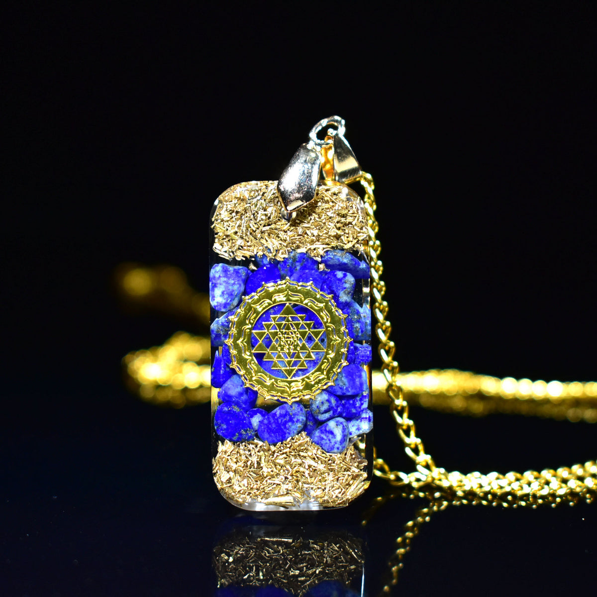 Collana pendente resina cristalli