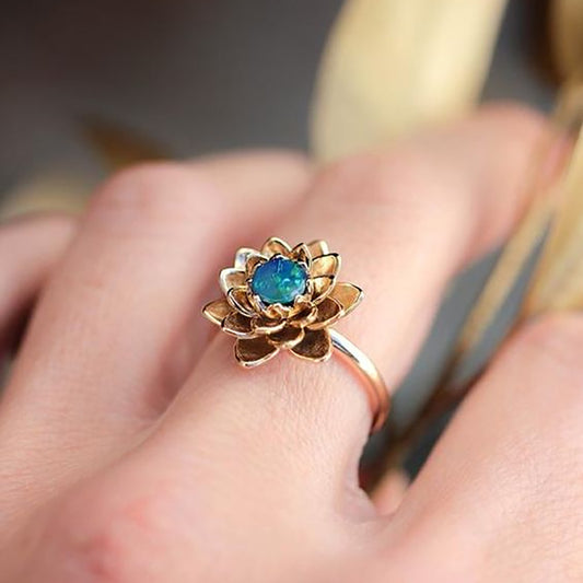 Anello loto con pietra di luna