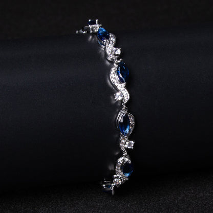 Braccialetto con zirconi in linea