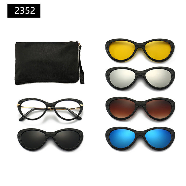 Occhiali da sole con astuccio