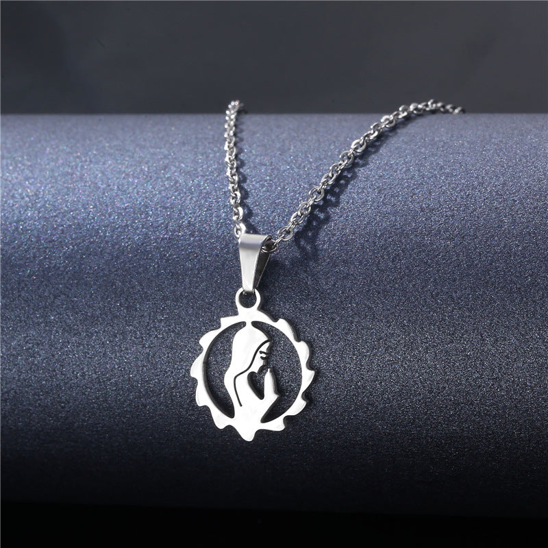 Collana geometrica traforata in acciaio inossidabile