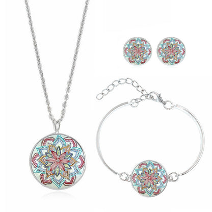 Collana mandala floreale pietre preziose