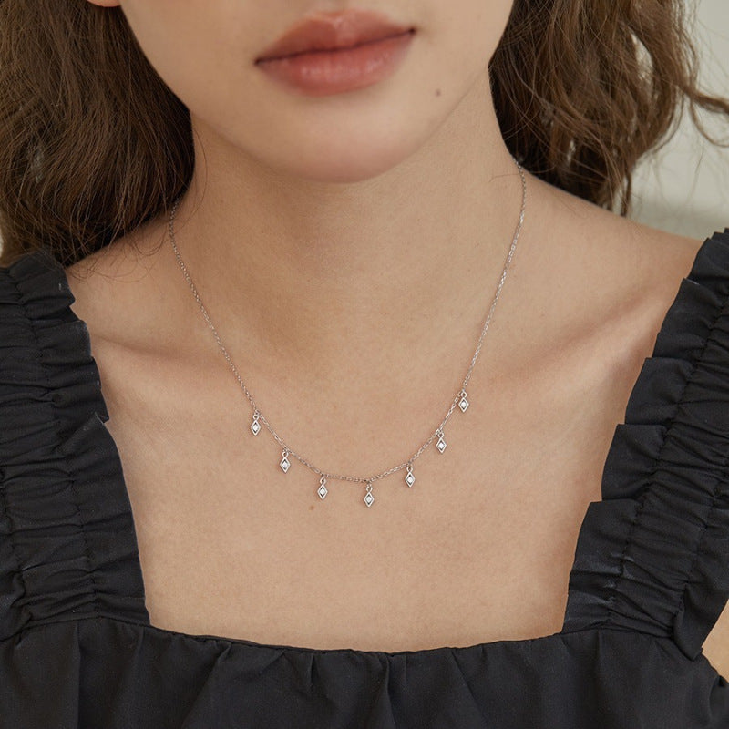 Collana gipsofila