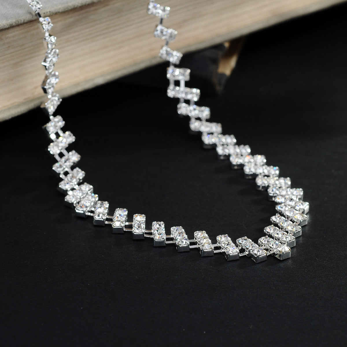 Collana strass scintillante