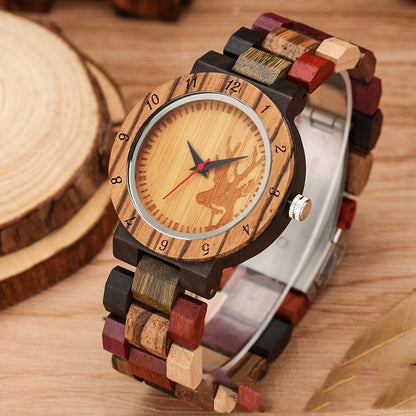 Orologio in legno colorato al quarzo