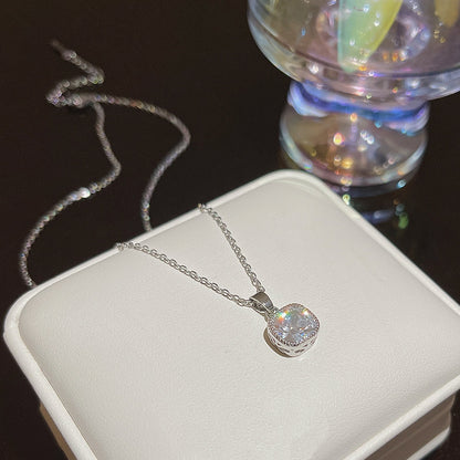Collana cubi