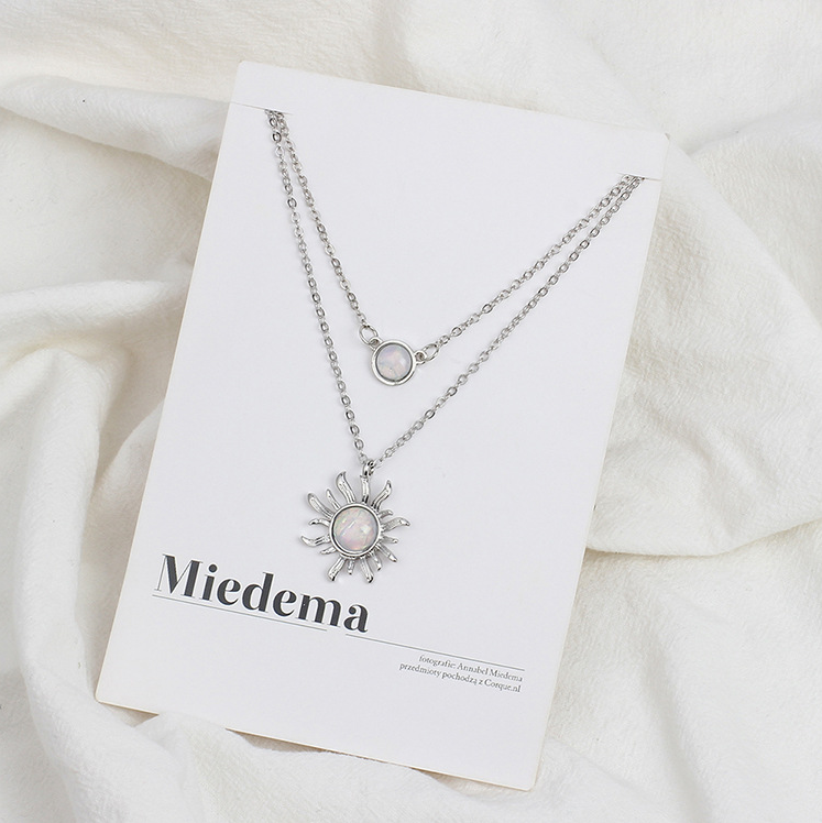 Collana girocollo fiore opale