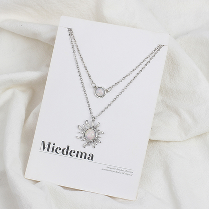 Collana girocollo fiore opale