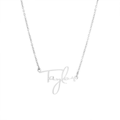 Collana con lettere titanio
