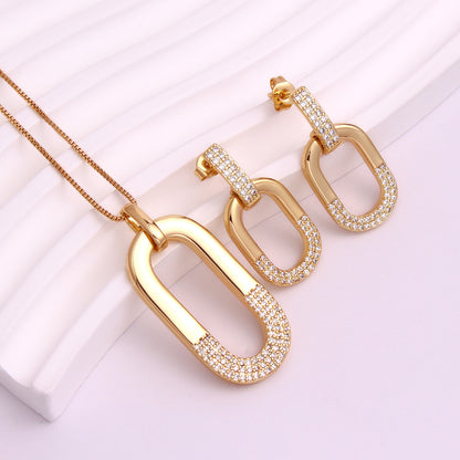 Gioiello con zircone ovale