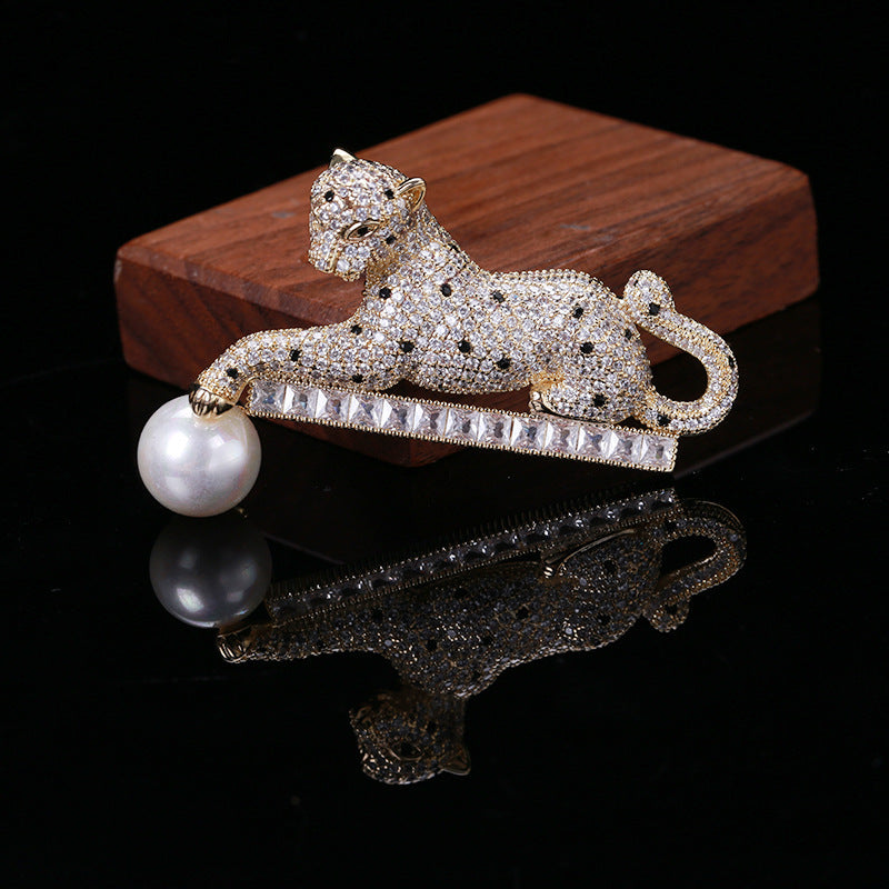 Spilla leopardo rame
