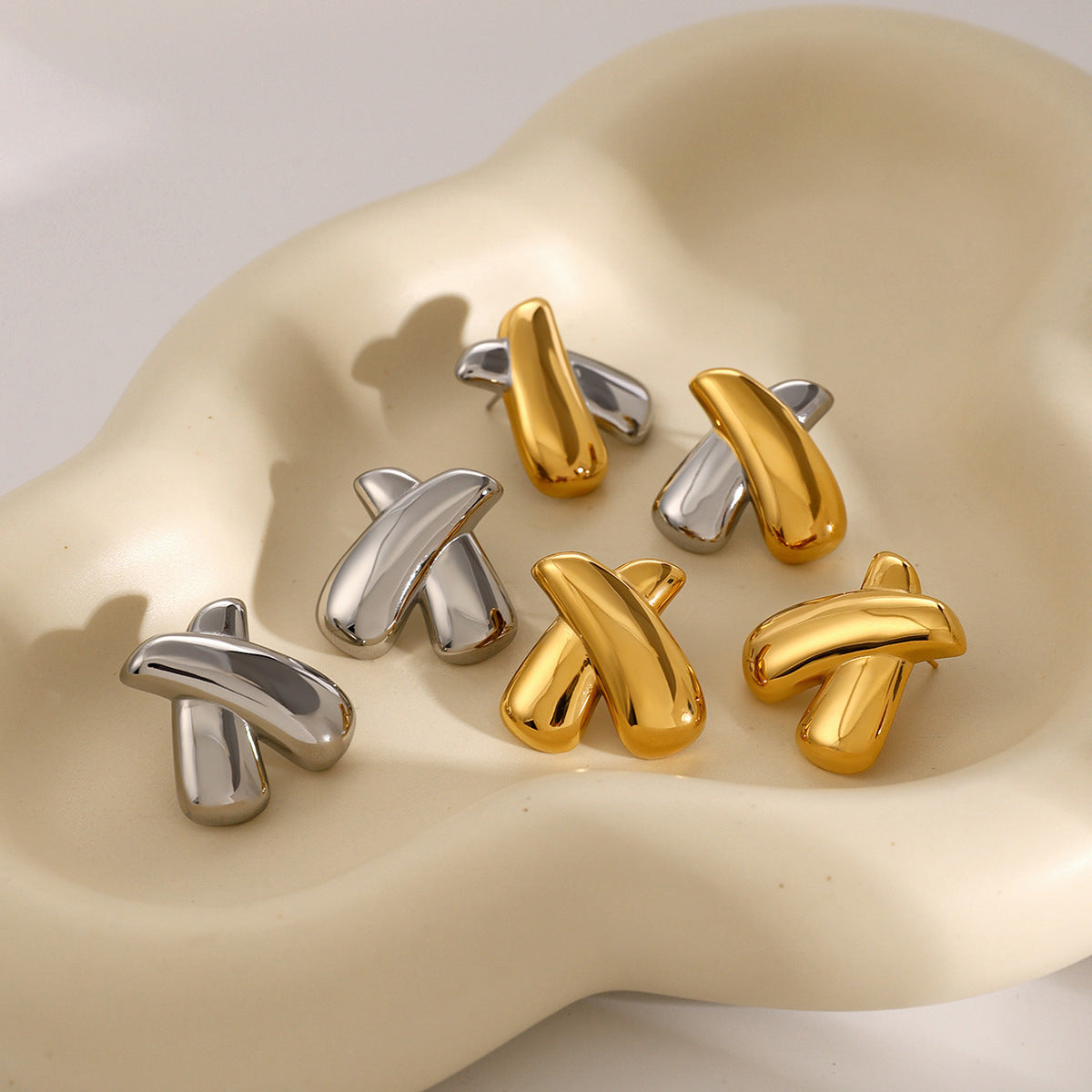 Orecchini croce oro 18K