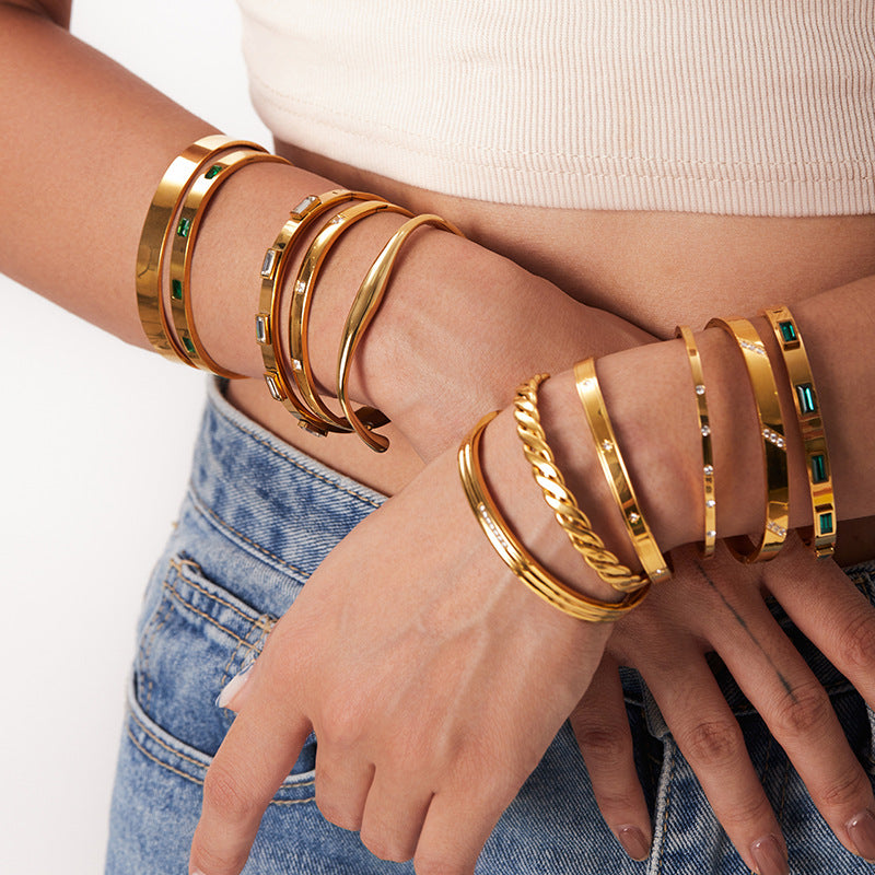 Bracciale titanio stile retrò