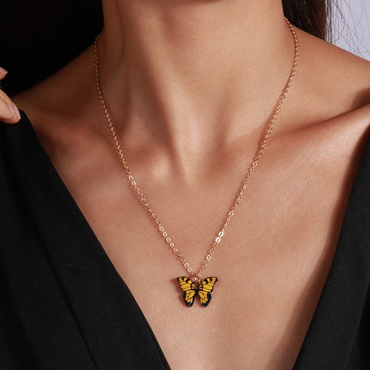 Collana pendente farfalla
