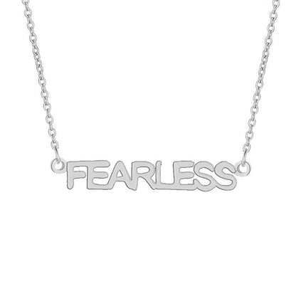 Collana con lettere titanio