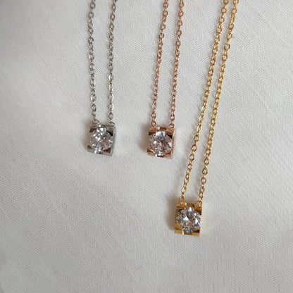 Collana solitario diamante