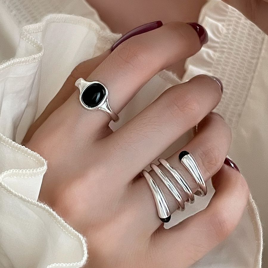 Anello ovale zircone nero donna
