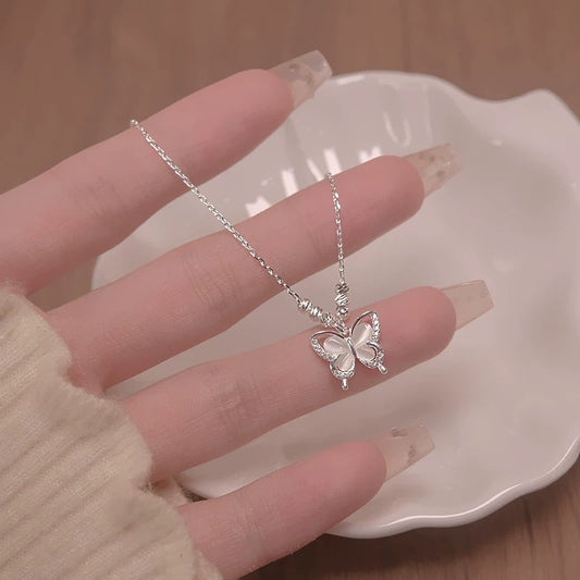 Collana farfalla opale quadrata