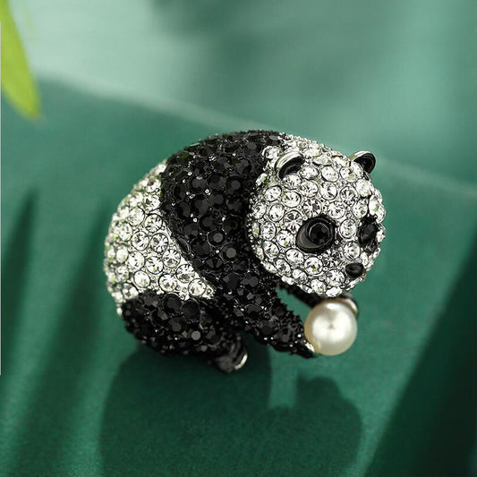Spilla panda cartoon smaltata