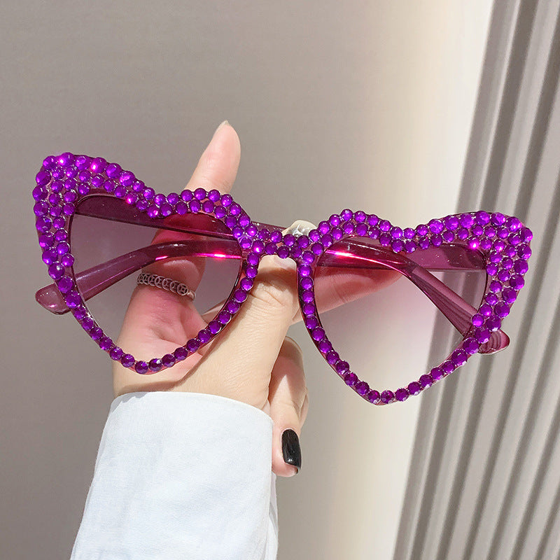 Occhiali da sole cat-eye da donna con cuore
