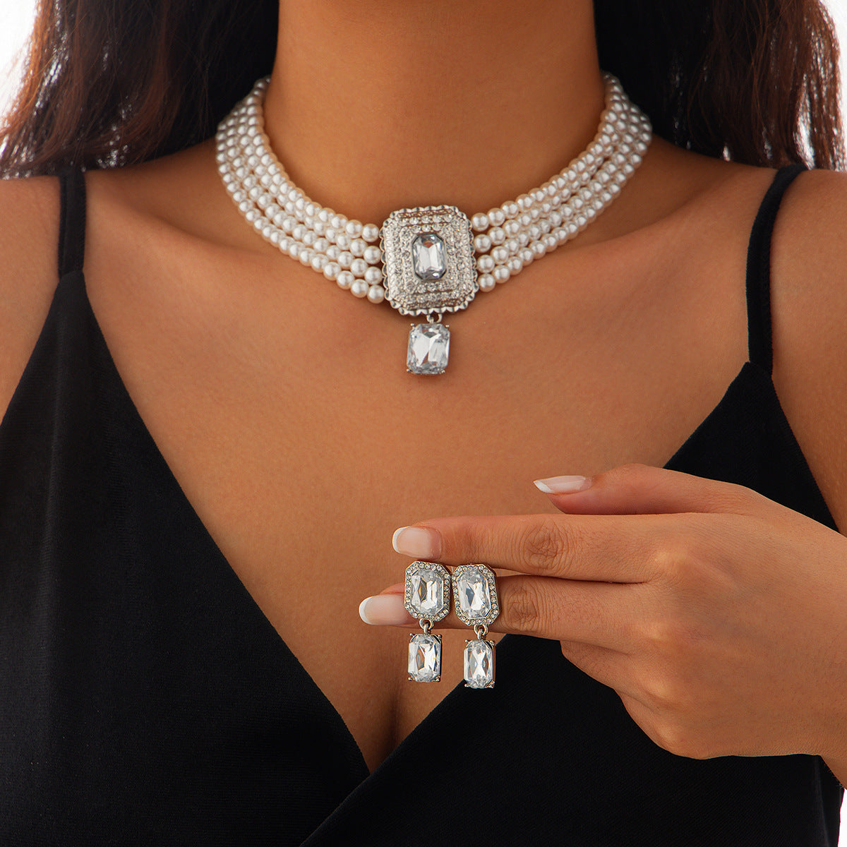 Collana di perle geometrica