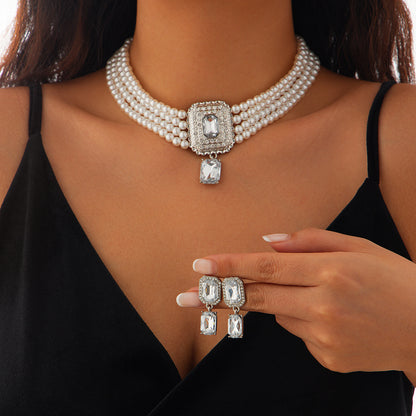 Collana di perle geometrica
