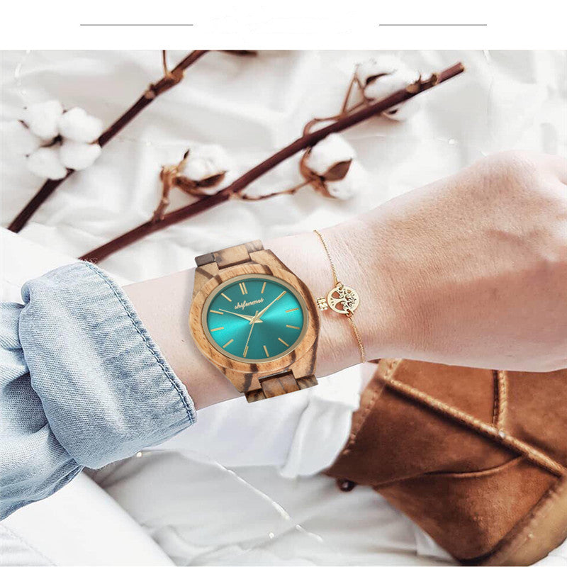 Orologio in legno e acciaio