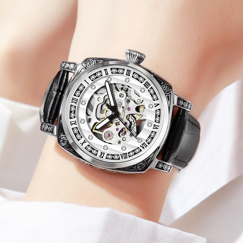 Orologio cinturino pelle luminoso