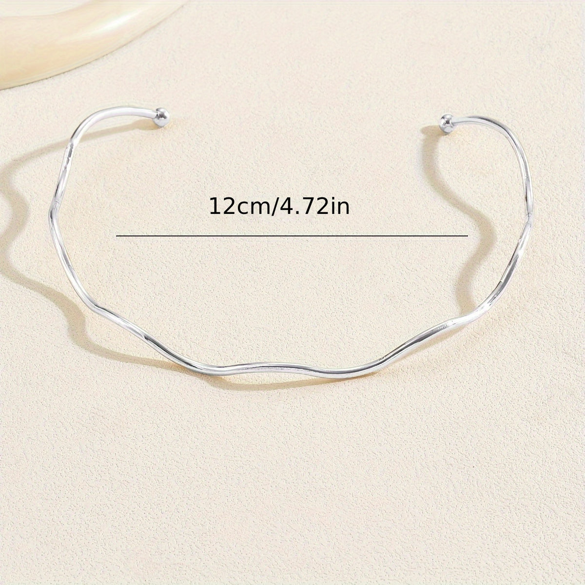 Collana onda minimalista