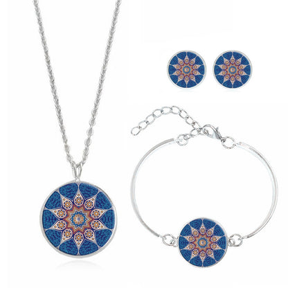Collana mandala floreale pietre preziose